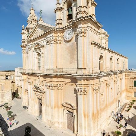 Palazzo 16Th Century Mdina, Opposite St Paul'S Cathedral By 360 Estates Lejlighed Eksteriør billede