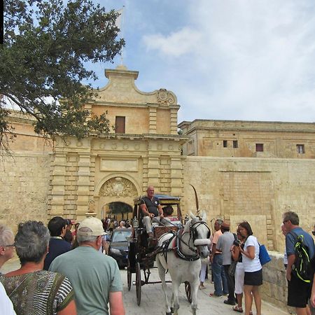 Palazzo 16Th Century Mdina, Opposite St Paul'S Cathedral By 360 Estates Lejlighed Eksteriør billede