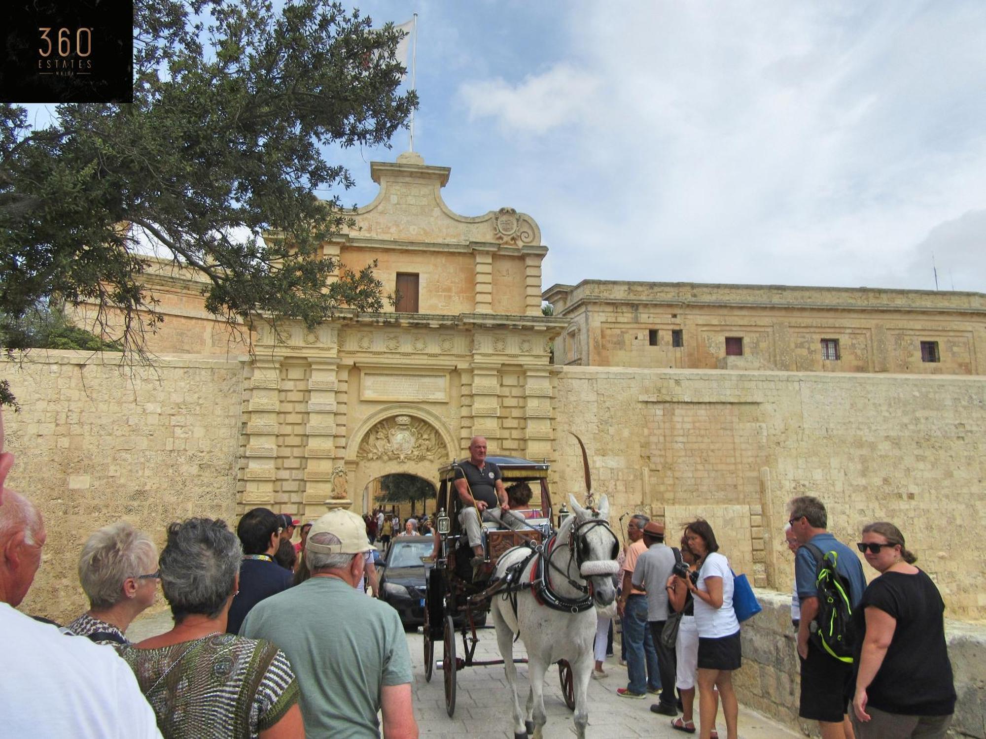 Palazzo 16Th Century Mdina, Opposite St Paul'S Cathedral By 360 Estates Lejlighed Eksteriør billede