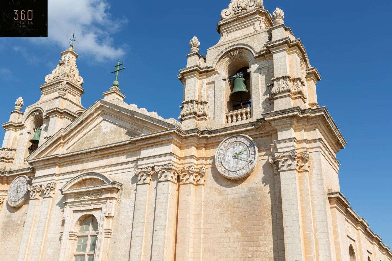 Palazzo 16Th Century Mdina, Opposite St Paul'S Cathedral By 360 Estates Lejlighed Eksteriør billede