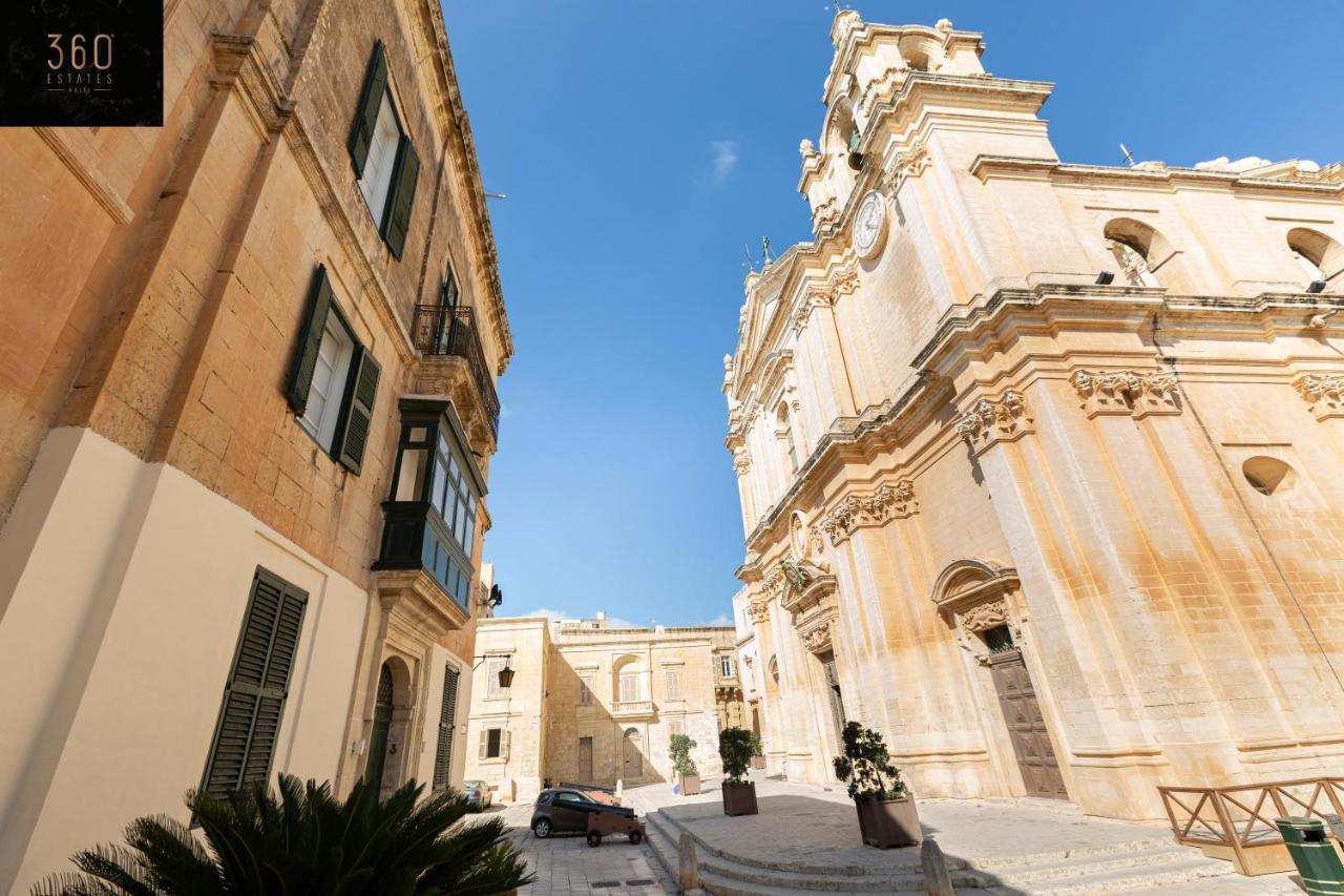 Palazzo 16Th Century Mdina, Opposite St Paul'S Cathedral By 360 Estates Lejlighed Eksteriør billede