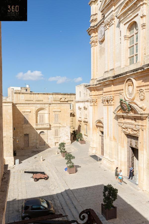 Palazzo 16Th Century Mdina, Opposite St Paul'S Cathedral By 360 Estates Lejlighed Eksteriør billede